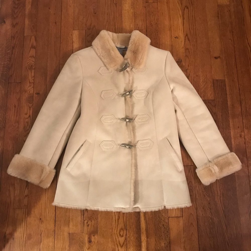◾️Ann Taylor ◾️Faux Fur Lined Ivory Coat◾️